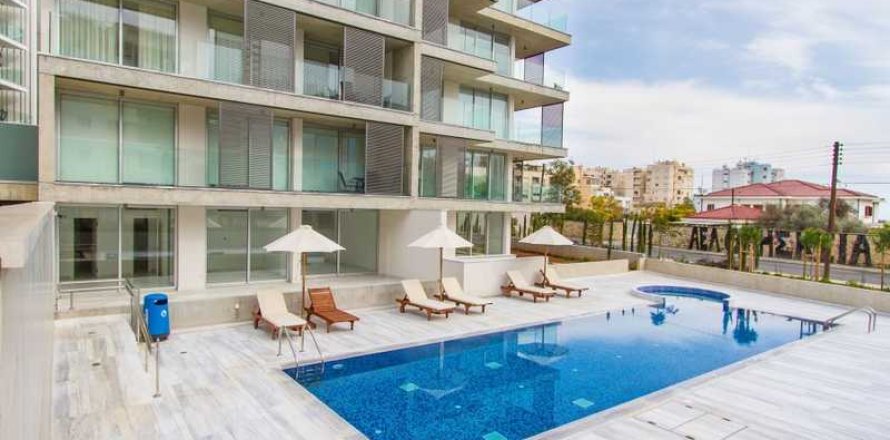 2 dormitorios Apartment en Limassol, Cyprus No. 104386