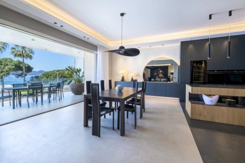 4 dormitorios Apartment en Cannes, France No. 69175 2