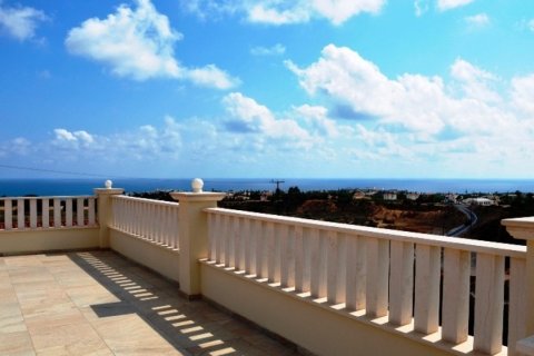3 bedrooms Villa in Paphos, Cyprus No. 105694 8
