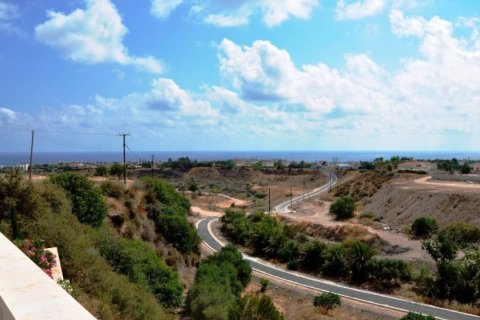 3 bedrooms Villa in Paphos, Cyprus No. 105694 9