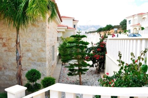 3 bedrooms Villa in Paphos, Cyprus No. 105694 6