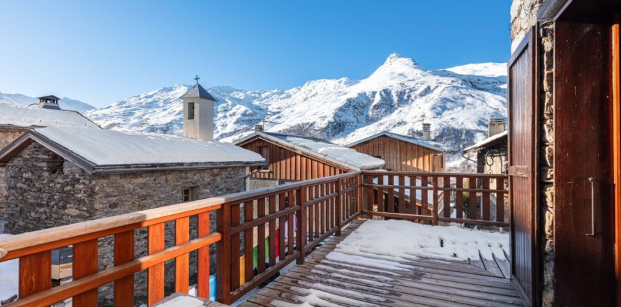 7 dormitorios House en Les Belleville, France No. 99566