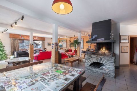 7 dormitorios House en Les Belleville, France No. 99566 5