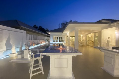 160m² Villa in Phuket, Thailand No. 97401 16
