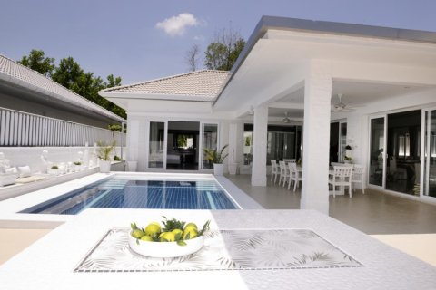 160m² Villa in Phuket, Thailand No. 97401 2
