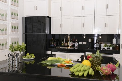 160m² Villa in Phuket, Thailand No. 97401 11