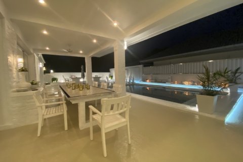 160m² Villa in Phuket, Thailand No. 97401 17
