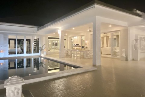 160m² Villa in Phuket, Thailand No. 97401 22