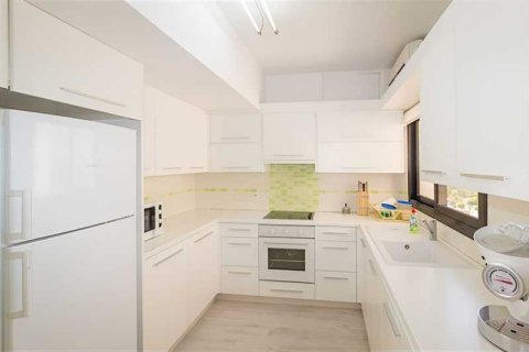 3 bedrooms Penthouse in Limassol, Cyprus No. 76082 10