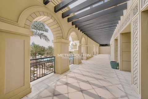 3 dormitorios Apartment en Palazzo Versace, UAE No. 118505