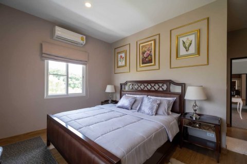 4 bedrooms House in Chiang Mai, Thailand No. 97743 10