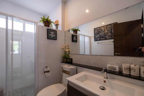 4 bedrooms House in Chiang Mai, Thailand No. 97743 5