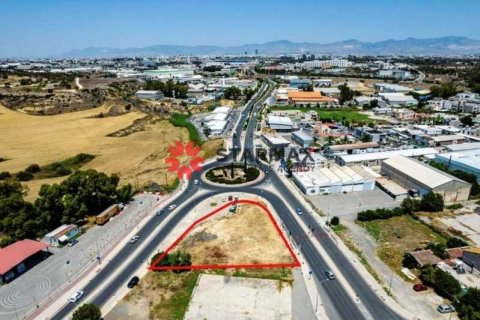 Commercial property à Latsia, Cyprus No. 82869 2