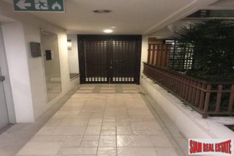 3 bedrooms Apartment in Bangkok, Thailand No. 95794 13