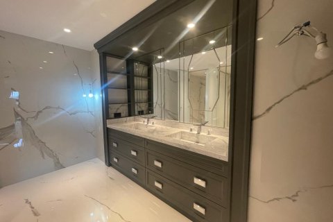 7 bedrooms Villa in Khanh Hoa, Vietnam No. 15056 2