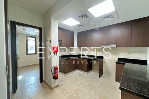 3 bedrooms Townhouse in Al Mearag City, Vietnam No. 83053 5