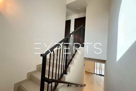 3 bedrooms Townhouse in Al Mearag City, Vietnam No. 83053 9