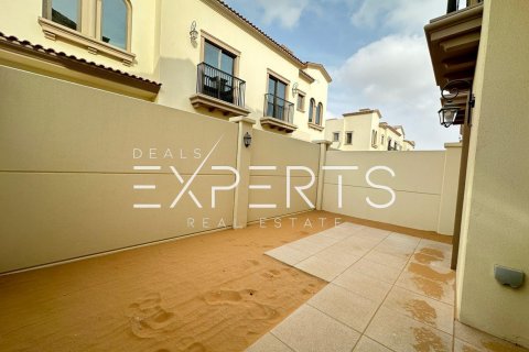 3 bedrooms Townhouse in Al Mearag City, Vietnam No. 83053 6