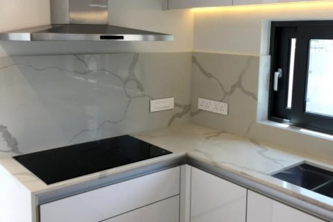 3 bedrooms Apartment in Limassol, Cyprus No. 106291 5