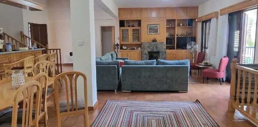 5 bedrooms House in Moniatis, Cyprus No. 62556