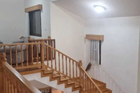 5 bedrooms House in Moniatis, Cyprus No. 62556 4