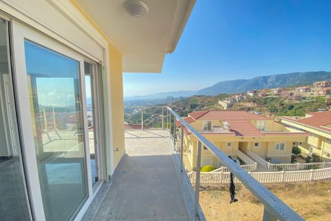 3 bedrooms Penthouse in Kargicak, Turkey No. 14732