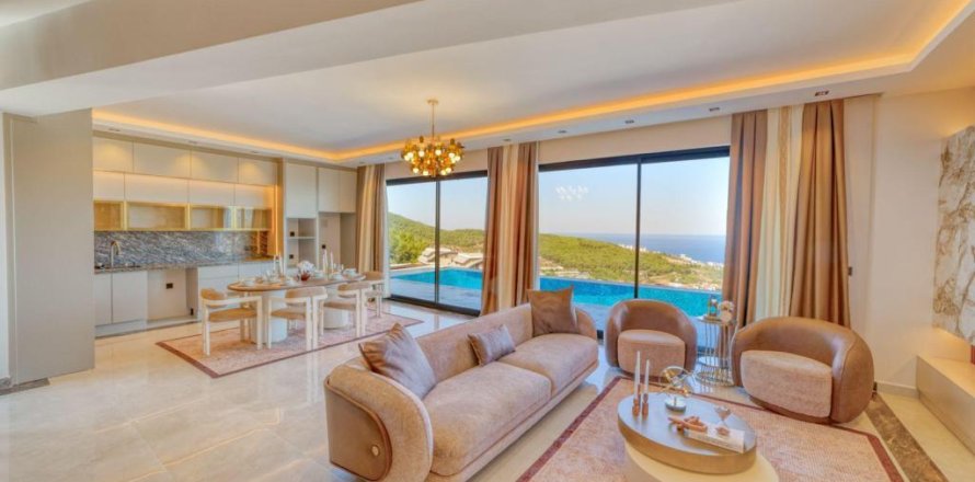 5 rooms Villa in Kargicak, Turkey No. 92458