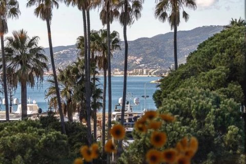 2 bedrooms Apartment in Cannes, France No. 67357 10