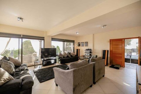 3 bedrooms Villa in Tala, Cyprus No. 66511 6