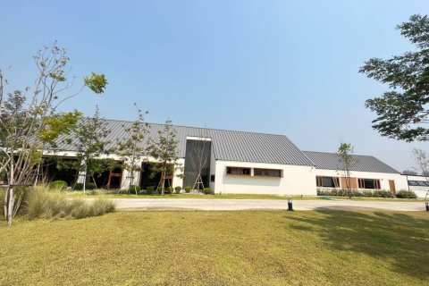 Коммерческая недвижимость с 7 спальнями в Чиангмай, Таиланд №98164 1