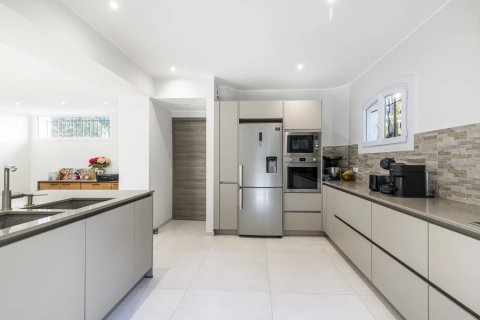 4 bedrooms Townhouse in Cannes, France No. 77823 3