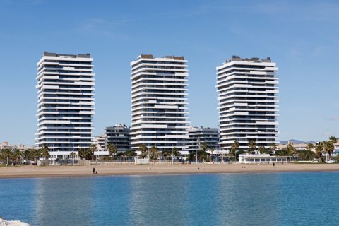 4 bedrooms Apartment in Malaga, Spain No. 128065