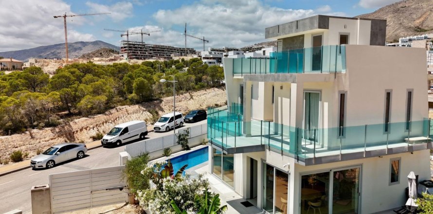 3 bedrooms Villa in Long Dinh, Vietnam No. 27738