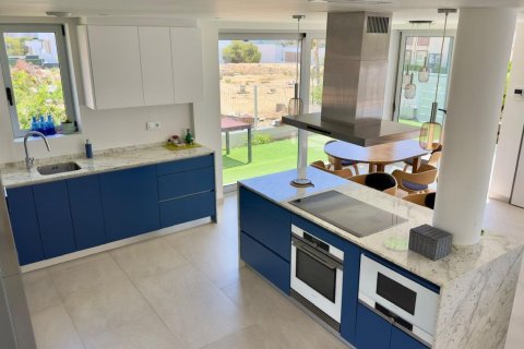 3 bedrooms Villa in Long Dinh, Vietnam No. 27738 26