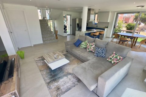 3 bedrooms Villa in Long Dinh, Vietnam No. 27738 20