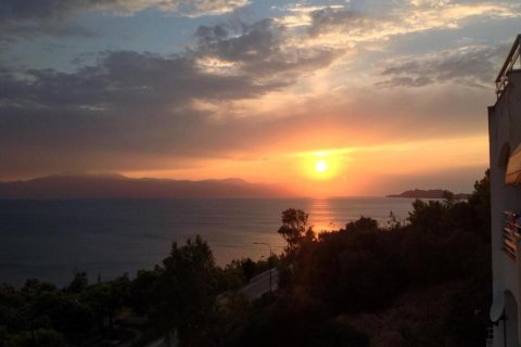 3 bedrooms Maisonette in Loutraki, Greece No. 107901 2