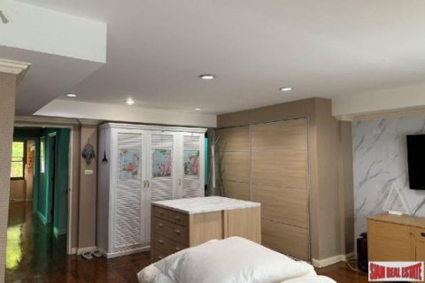 4 bedrooms House in Bangkok, Thailand No. 96305 7