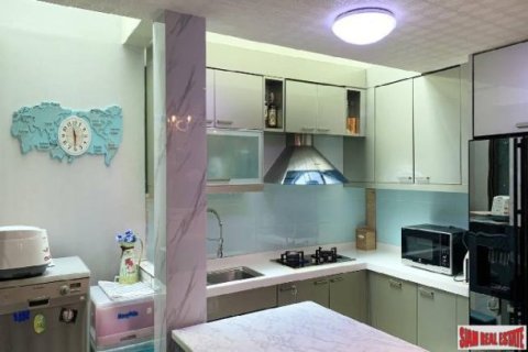 4 bedrooms House in Bangkok, Thailand No. 96305 19