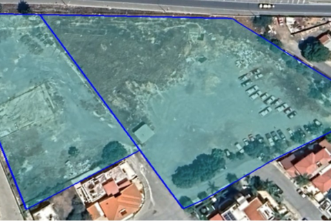 Commercial property in Mesa Geitonia, Cyprus No. 44098 1