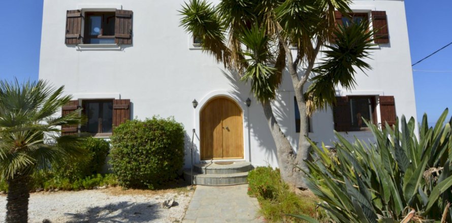 3 bedrooms House in Chania, Greece No. 23843