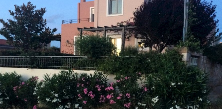 4 bedrooms House in Chania, Greece No. 104424