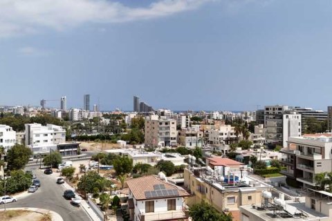 2 bedrooms Penthouse in Limassol, Cyprus No. 79718 3
