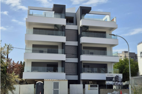 2 bedrooms Penthouse in Limassol, Cyprus No. 79718 1