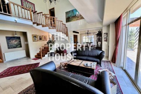 4 bedrooms House in Agios Tychonas, Cyprus No. 70715 9