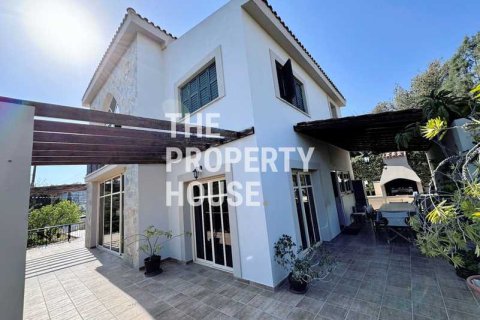 4 bedrooms House in Agios Tychonas, Cyprus No. 70715 1