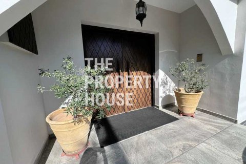 4 bedrooms House in Agios Tychonas, Cyprus No. 70715 7