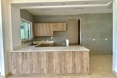 5 bedrooms House in Panama City, Panama No. 76525 7