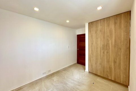 5 bedrooms House in Panama City, Panama No. 76525 9