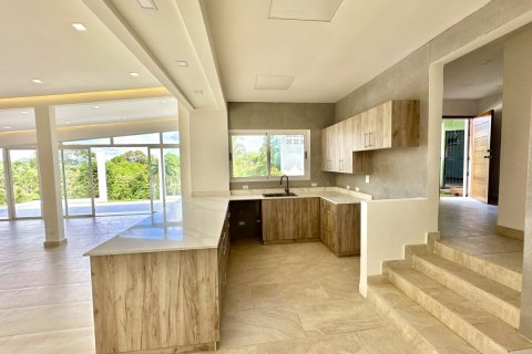 5 bedrooms House in Panama City, Panama No. 76525 6