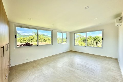 5 bedrooms House in Panama City, Panama No. 76525 12